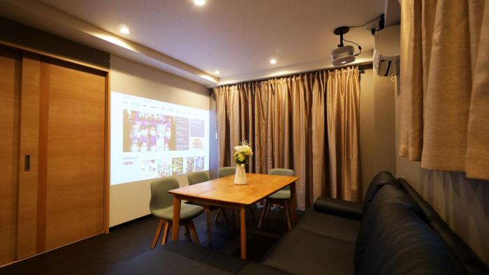 Charming Guesthouse in the Heart of Okubo 丶Steps to Metro and Convenient Travel! YoS4