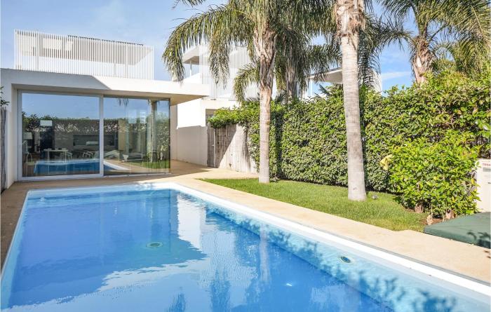 Lovely Home In Marina Di Ragusa