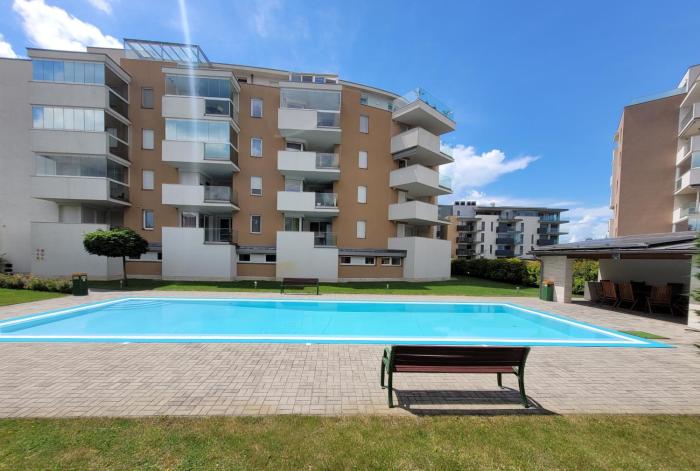 Solar Golden Beach Apartments