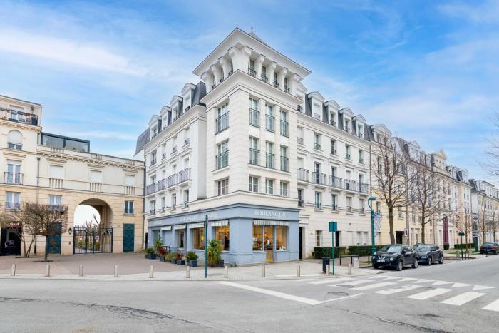 *SPACIOUS APARTMENT DISNEYLAND PARIS*