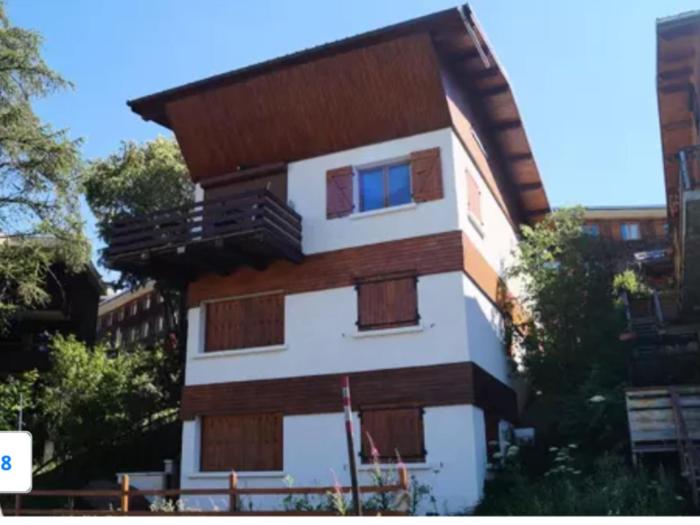 Chalet épicanthus 8 chambres praloup 1600