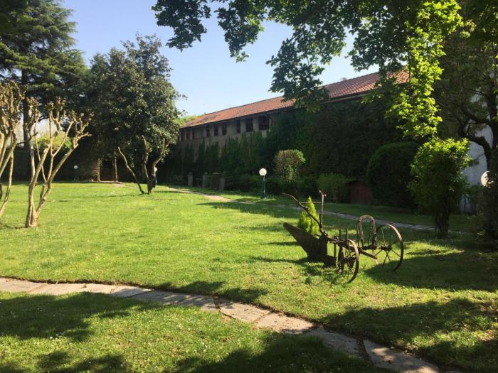 Al Portico Private Apartment