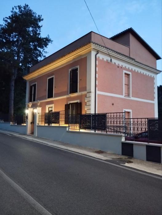 VILLINO CHELIDONIA SUBIACO