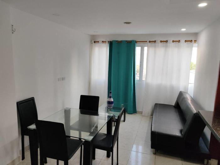 EM3-1G APARTAMENTO DE 1 HAB EN ZONA RESIDENCIAL AIRE ACONDICIONADO Wifi Y PARQUEADERO