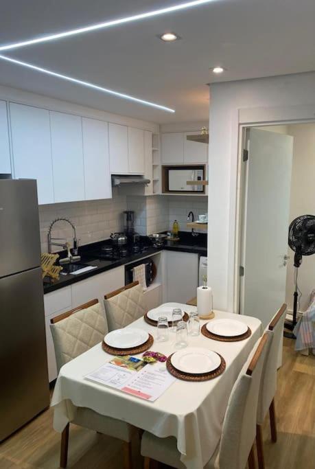 Apto muito bem localizado, próximo Expo Transamerica, Vibra, Autódromo e Morumbi