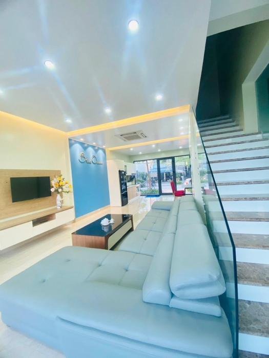 Villa gần biển 6 phòng ngủ - Đầy đủ tiện nghi - Trung tâm Bãi Cháy