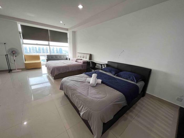 #22 Studio First Subang Mall SS15 Courtyard--2mins to SS15 LRT !2-4PAX