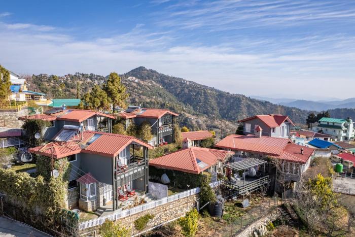 The Birdcage, Mukteshwar