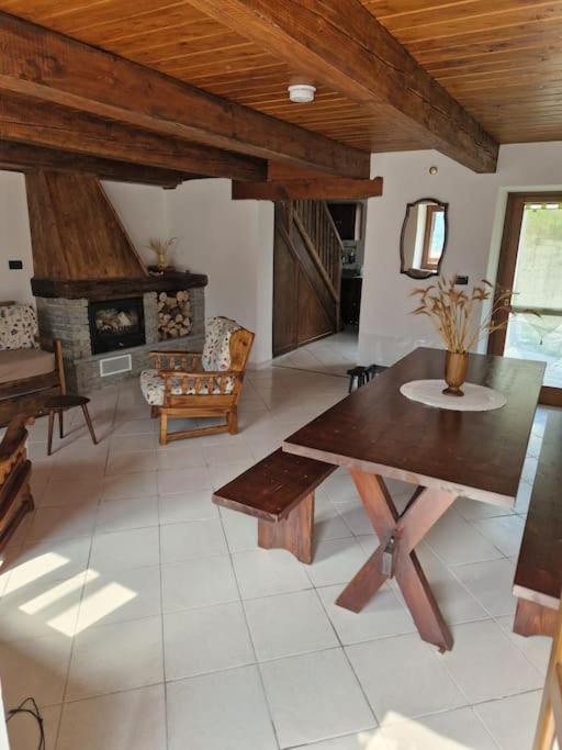 Baita alle sorgenti del fiume Po