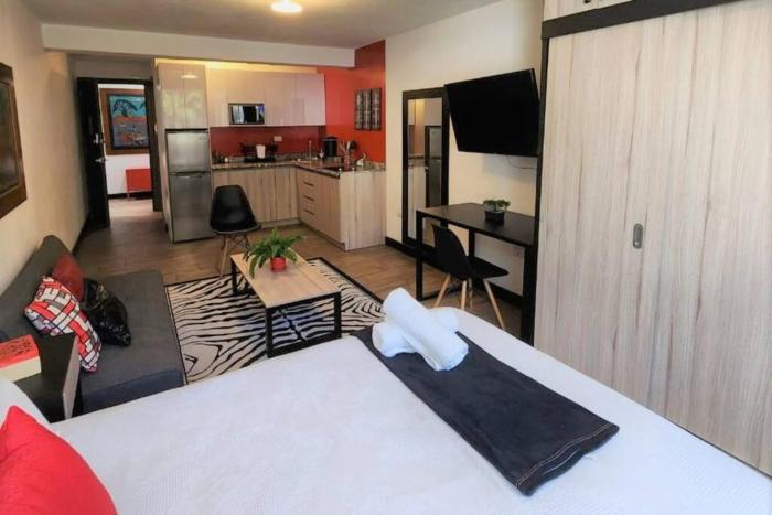 DStjb - 2 studios together zone 15