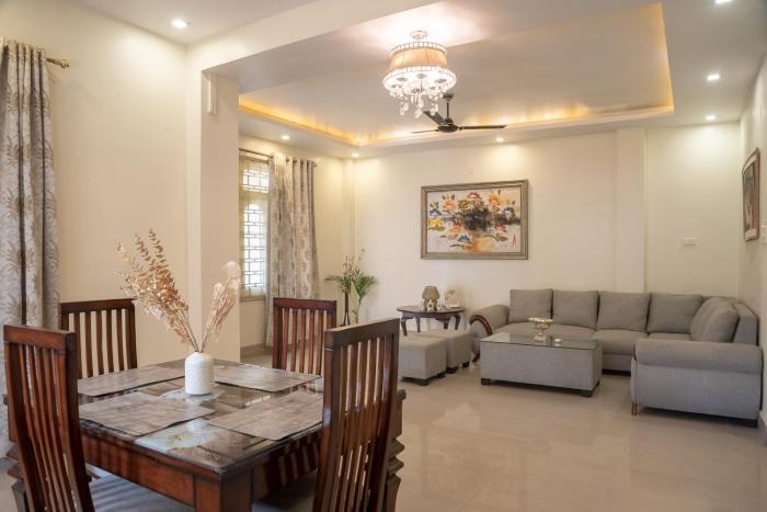 The Urban Grandeur 1