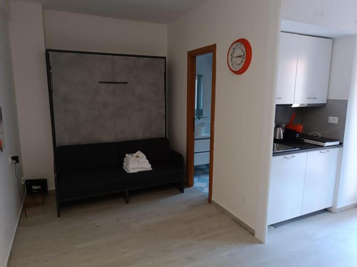 Vatican tiny house by Gialel