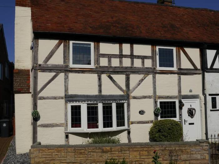 Lilac Cottage -Sleeps 6 -HOT TUB