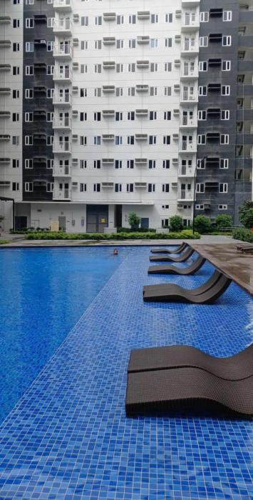 Unit 1 CEZ Condotel at Charm Residence