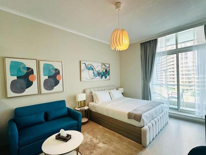 A stylish studio apartment so close to beach