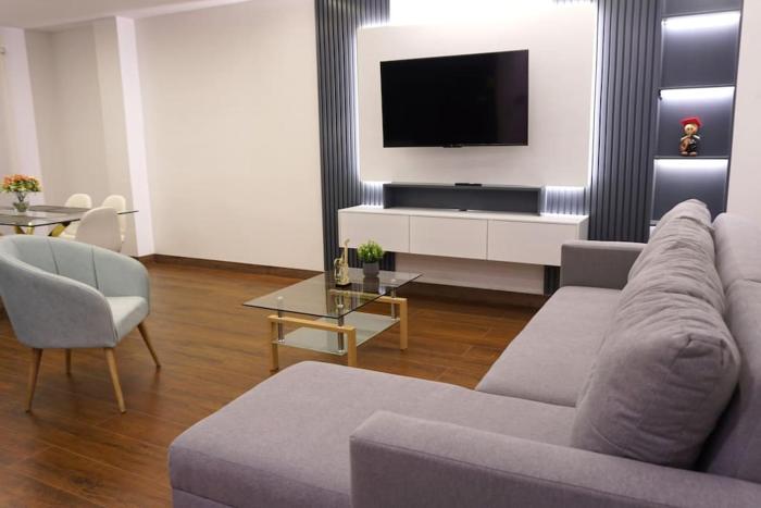 Alojamiento de lujo con parqueadero privado, en Loja