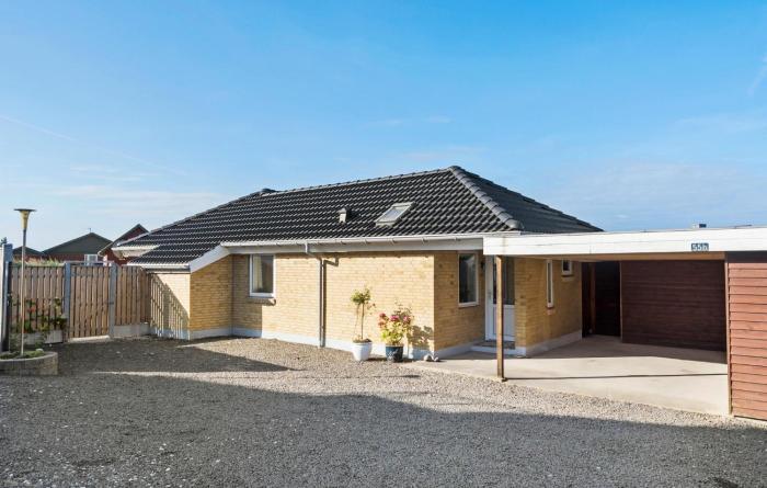 Nice Home In Thisted With Kitchen