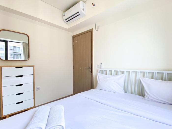 Comfort Stay 2BR at Meikarta Apartment By Travelio