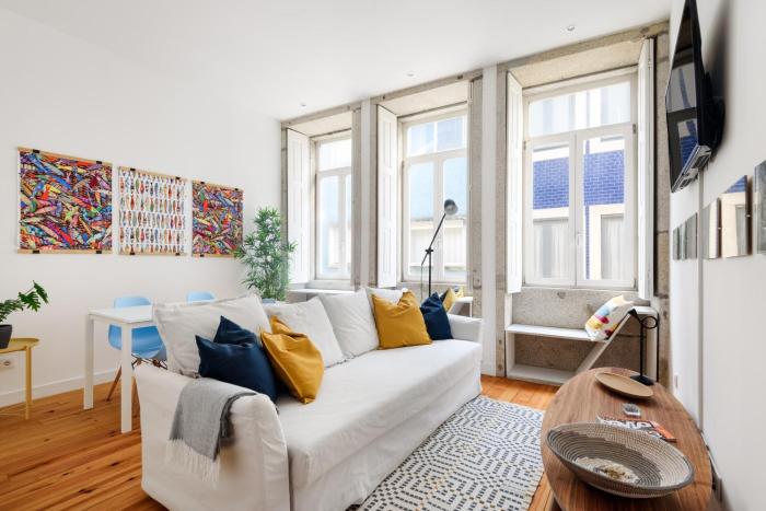 Spacious Duplex in Portos Downtown • AC