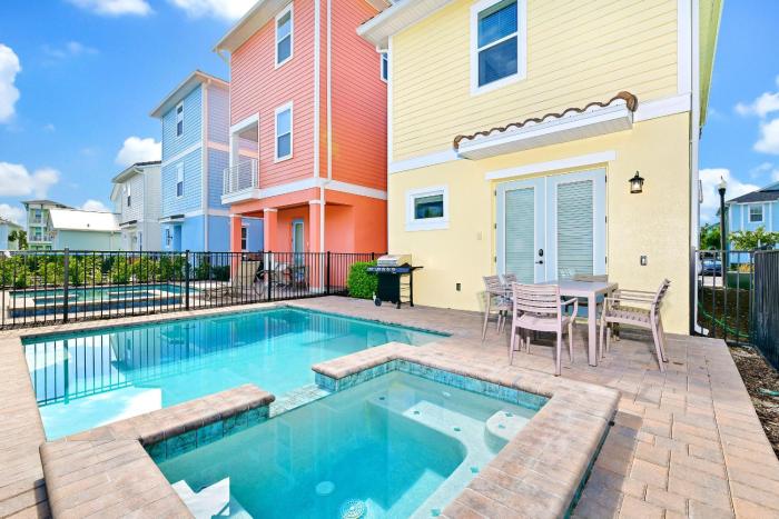 Inviting Cottage With Private Pool Near Disney With Margaritaville Resort & Island H2O Access - 8022Kd