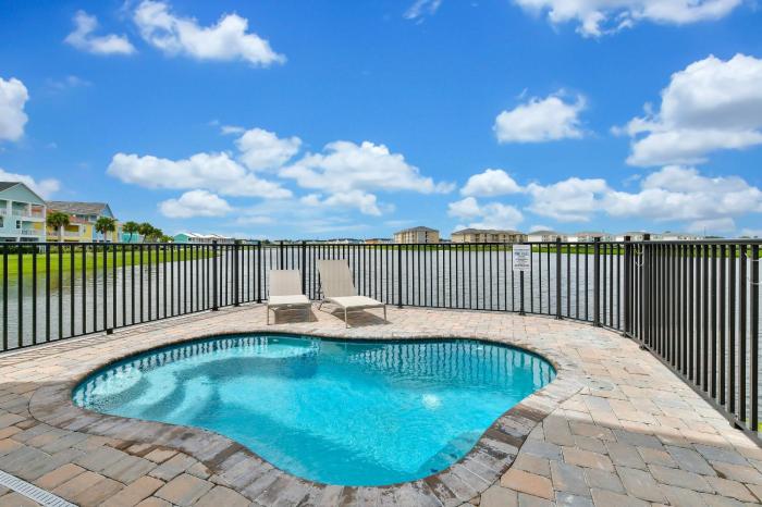 Beautiful Waterfront Cottage With Private Pool Near Disney With Margaritaville Resort & Island H2O Access - 3024Ph