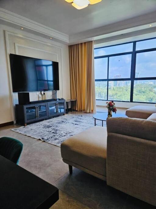 3 bedroom paradise unit