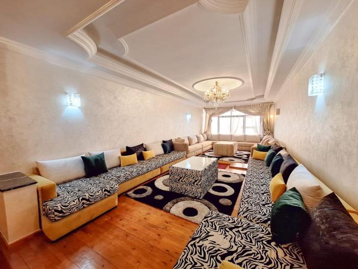 Séjour tranquille à Iberia-appart style classique