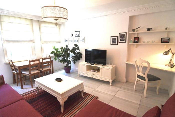 Cozy 1-Bdr Apartment in Cihangir Neighborhood