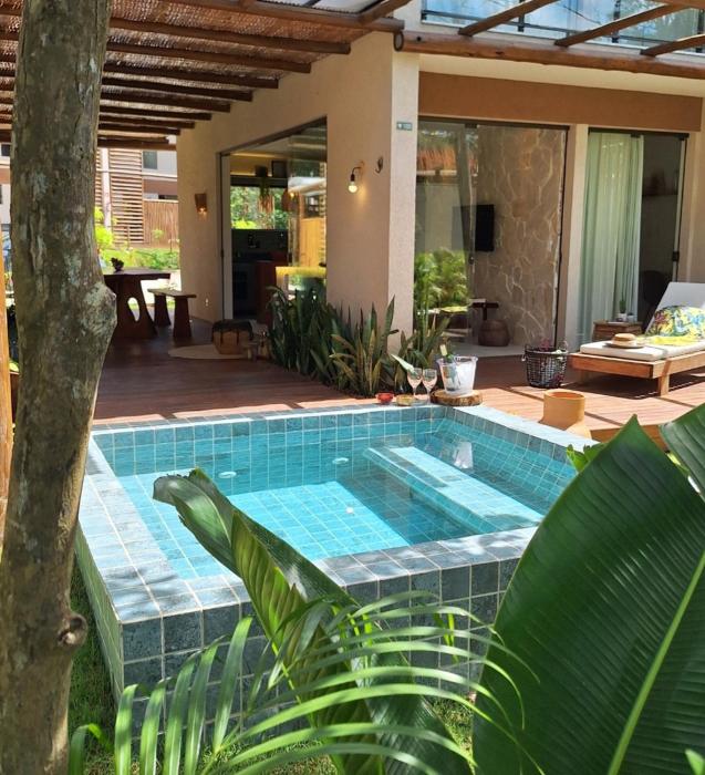 Casa duplex com Churrasqueira e Hidro privativa