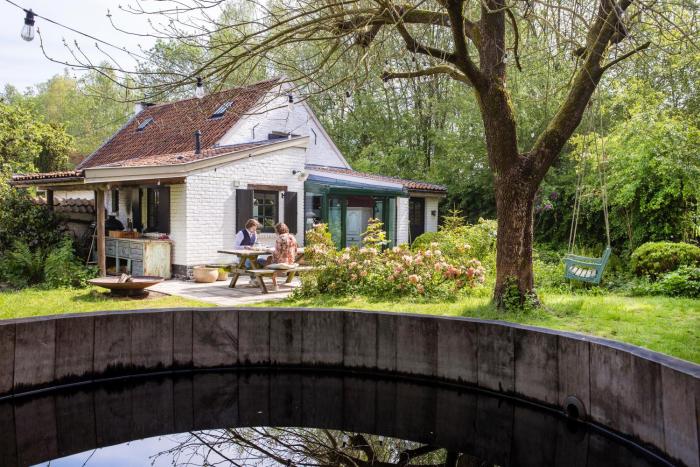 La Petite Foret Cottage in Brussels Countryside