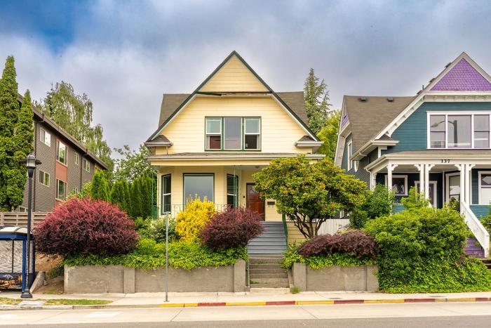 Charming Capitol Hill Craftsman