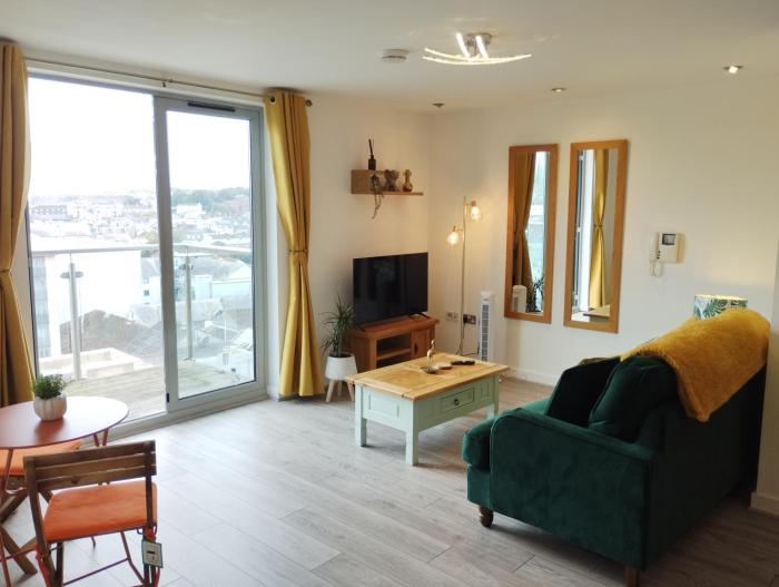 The Green Top flat with parking included amazing views and perfect location