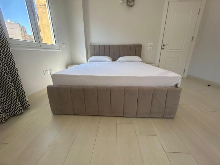 Newly furnished apartment