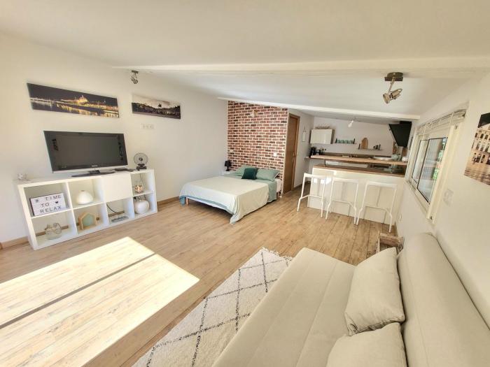 Maison Studio dans havre de paix à 10 minutes dAvignon