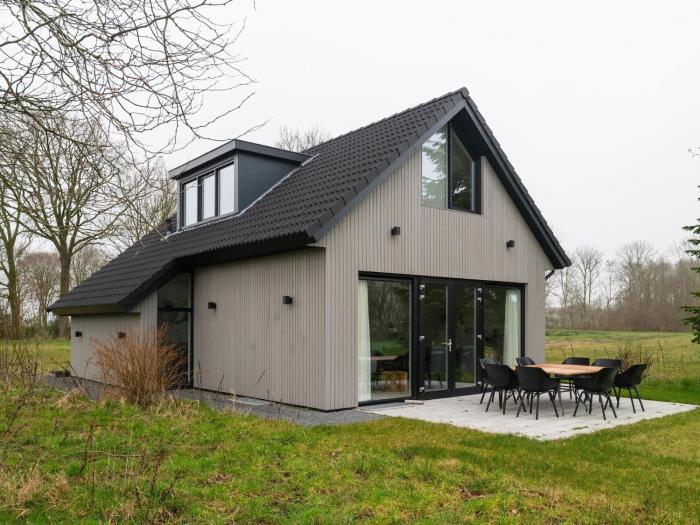 Villa in Friesland near Slotermeer Lake
