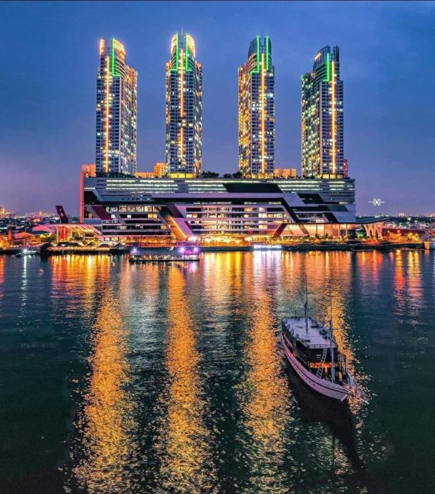 Minimalis 2BR GreenBay Apart by Metta