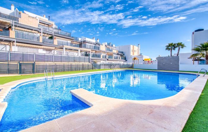 3 Bedroom Nice Apartment In Santa Pola