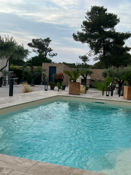 Maison, hauteur de Nimes