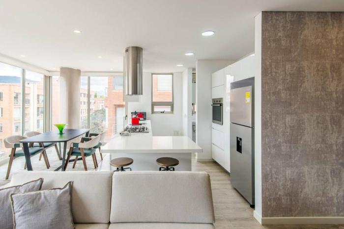 Vibrant 3 BR in Usaquén