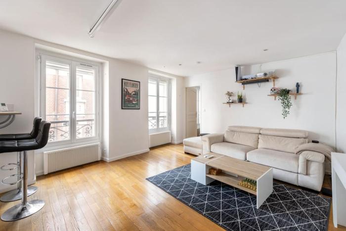 Beautiful apartment in trendy 11th