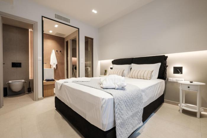 Exceptional Acropolis Suite by CloudKeys