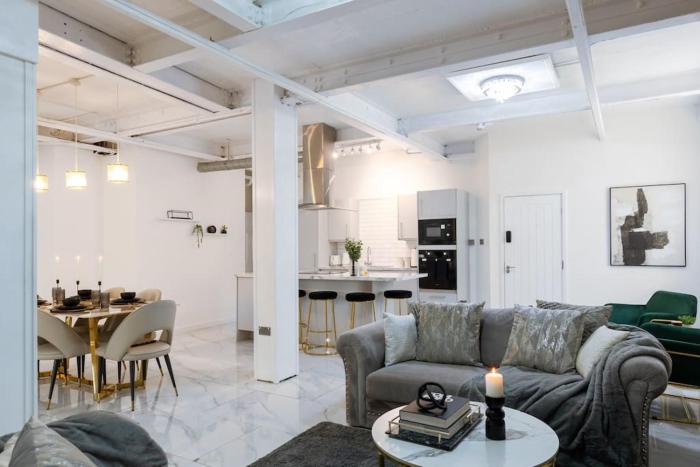 Luxury, open plan apartment