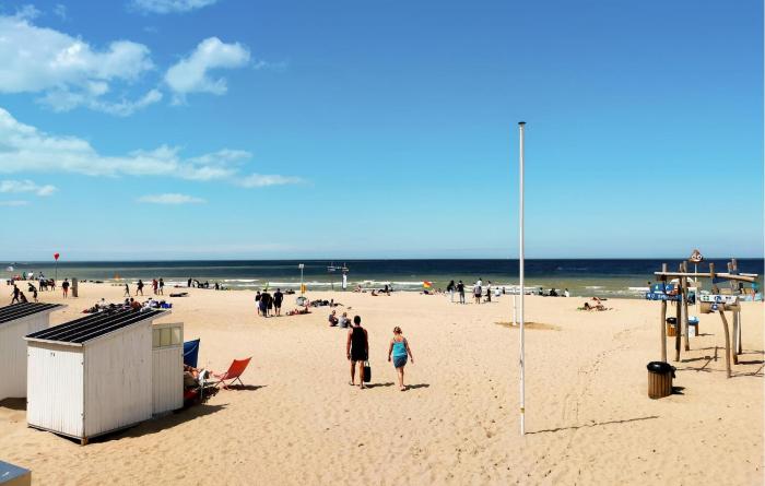 Nice Apartment In Oostende With Wifi
