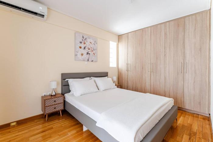 Lux & Style 75sqm with Private Parking in Athens