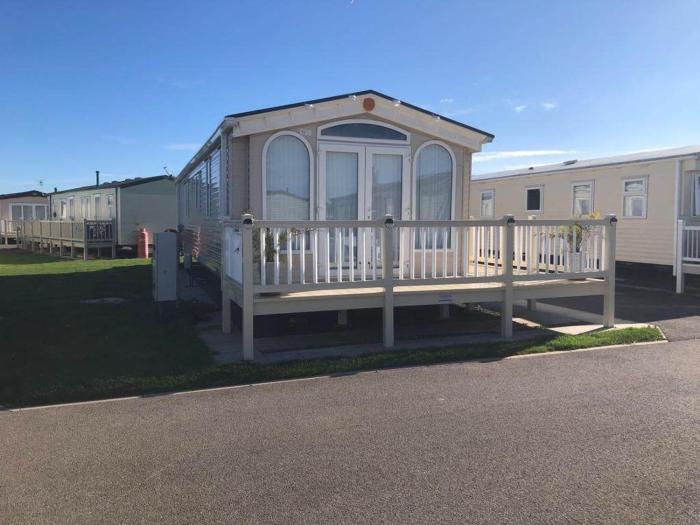 pg58 2 bed caravan Golden Palm Chapel St Leonards