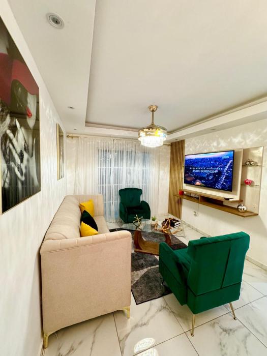 Cozy Apartment with Balcony