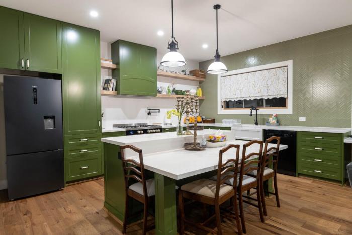 Peninsula Green Cottage for 16guests