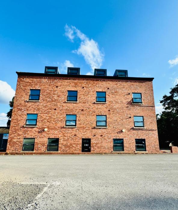 Private room - Shared Bathroom, Wakefield