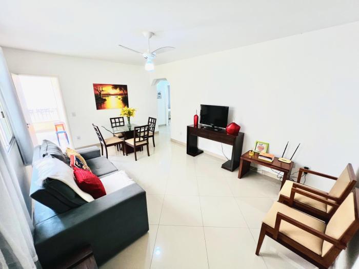 Aconchego na Praia do Morro - 2 quartos com Varanda e Garagem - Perto do Mar