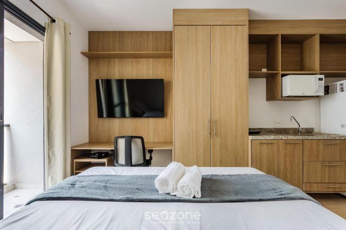 Studio cpiscina a 3 minutos do metrô BSS0703